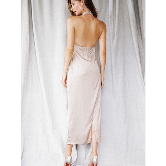 Elle Crossover Halterneck Dress - Picture 3 of 5